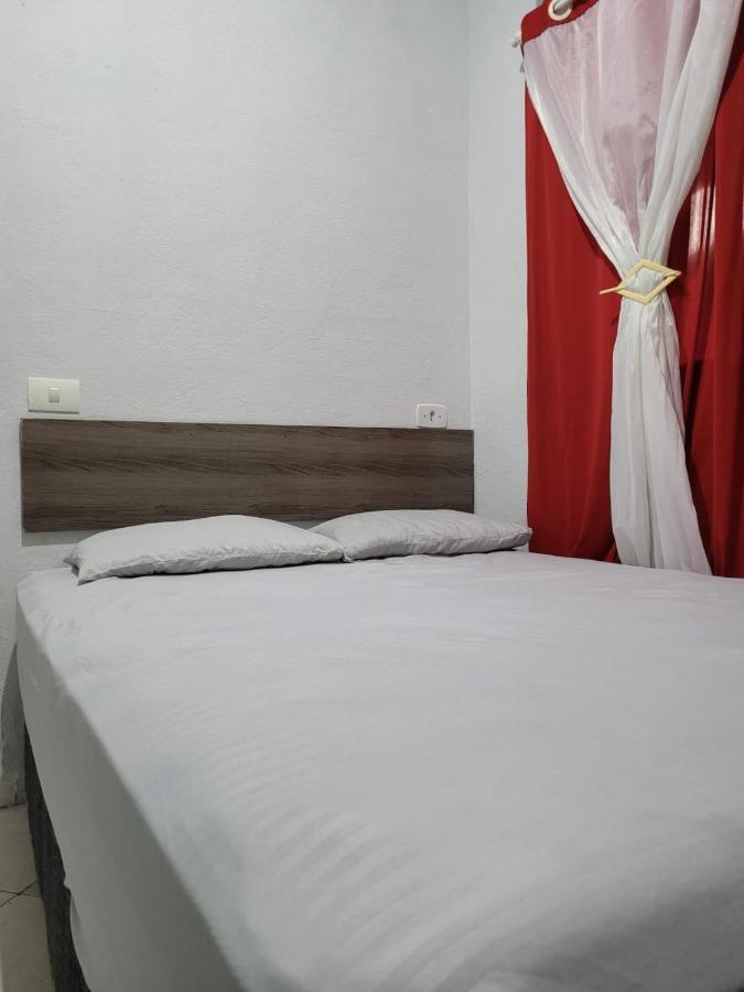 Hostel Sion - Apartamentos Itanhaem Ngoại thất bức ảnh
