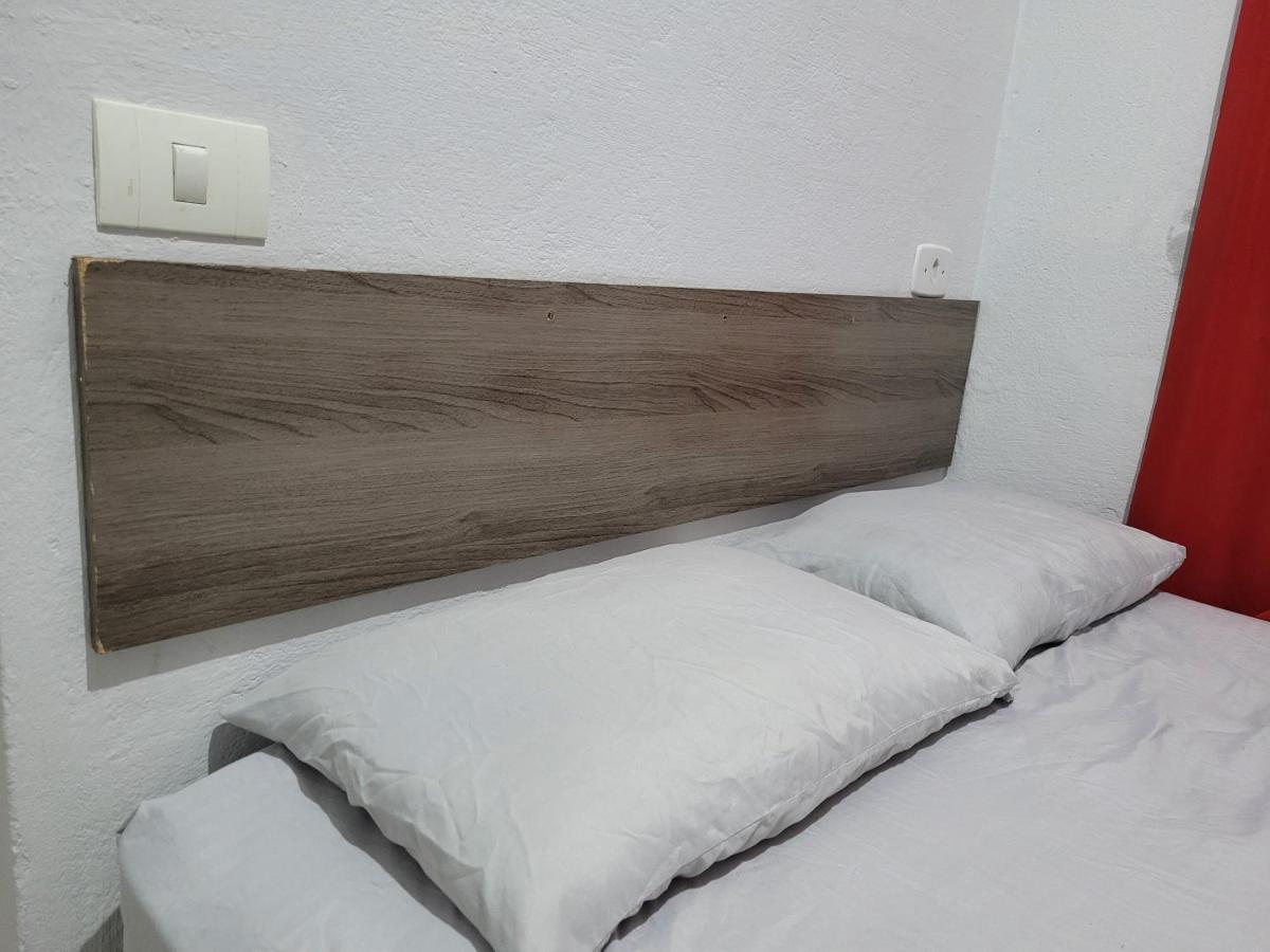 Hostel Sion - Apartamentos Itanhaem Ngoại thất bức ảnh